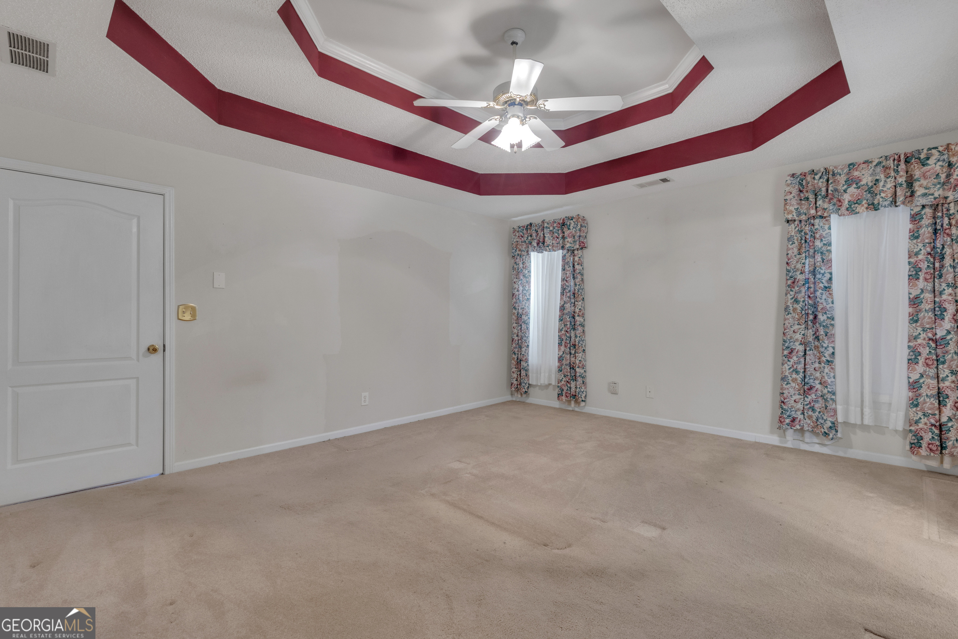 165 Masters Drive Newnan, GA 30265 - Photo 31 of 63 a view of an empty room