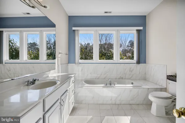 $1,599,999 | 10 Peter Hurd Way, Marlton, NJ 08053