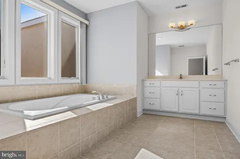 $1,699,999 | 10 Peter Hurd Way, Marlton, NJ 08053