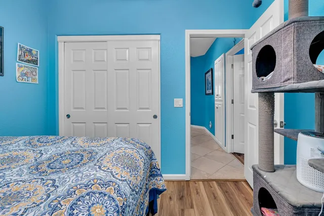 $379,999 | 805 El Tesoro Lane, Los Banos, CA 93635