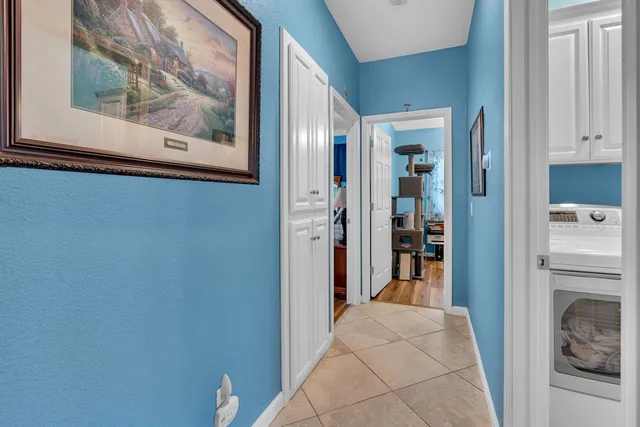 $379,999 | 805 El Tesoro Lane, Los Banos, CA 93635