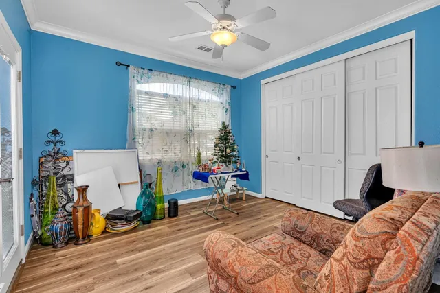 $379,999 | 805 El Tesoro Lane, Los Banos, CA 93635