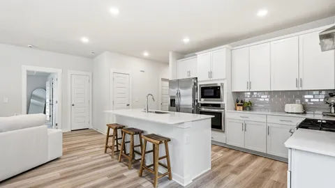 $585,000 | 854 Nightingale Avenue, Hendersonville, TN 37075