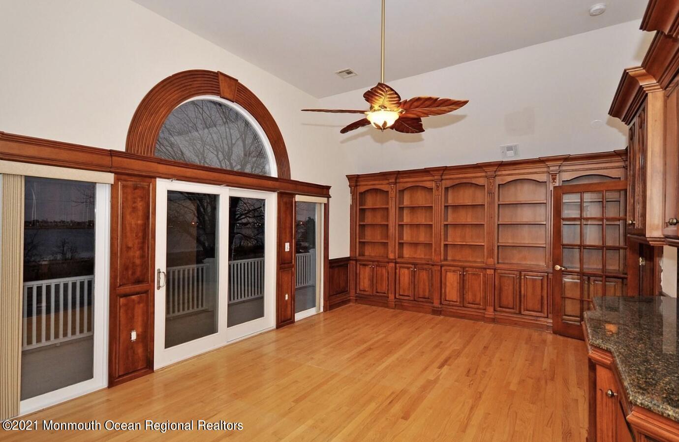231 South Riverside Drive Neptune Township, NJ 07753 - Photo 17 of 33 Library/Office
