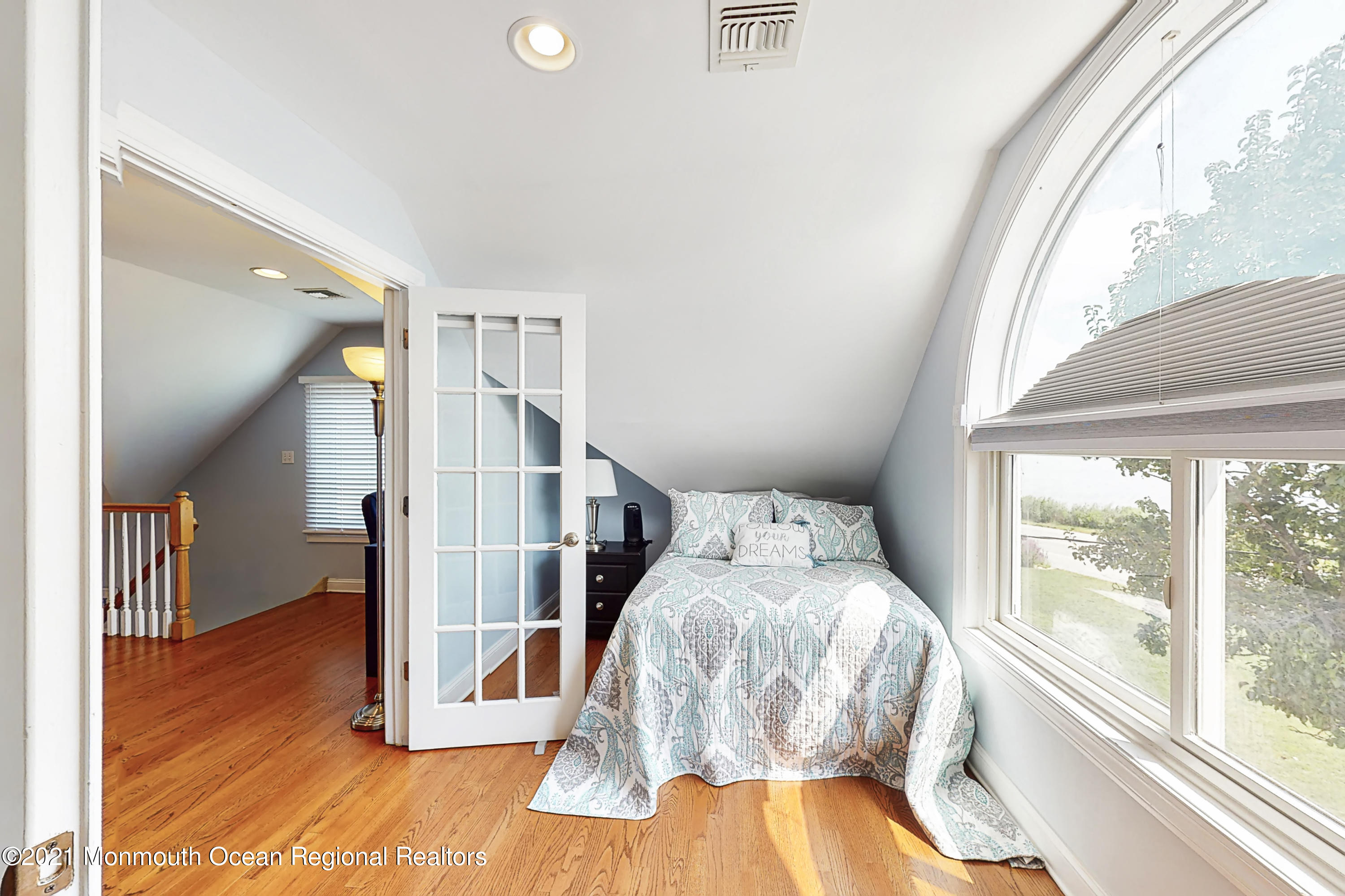 231 South Riverside Drive Neptune Township, NJ 07753 - Photo 20 of 33 Hommati.com-231_S_Riverside_Dr_NJ-08-02-