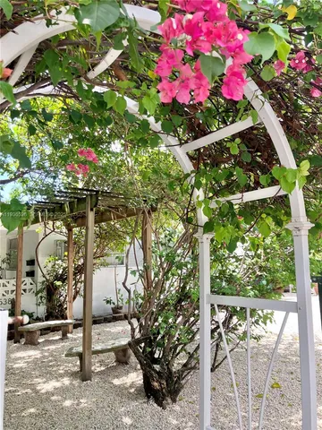 $2,500 | 2538 Southwest 11th Street, Unit 2, Miami, FL 33135