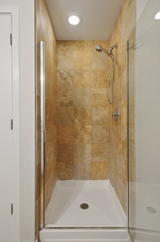 123 South Green Street, Unit 409B Chicago, IL 60607 - Photo 12 of 16 Gallery Image 12