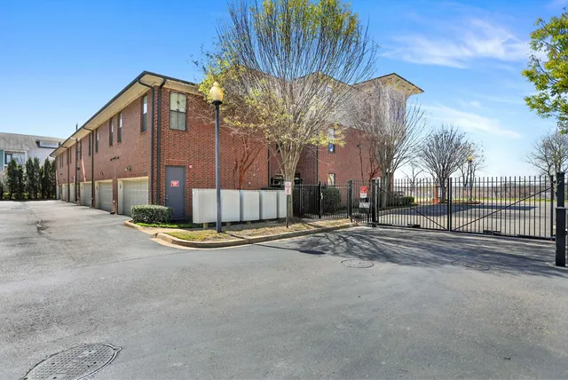 $485,000 | 358 Island Drive, Unit 105, Memphis, TN 38103