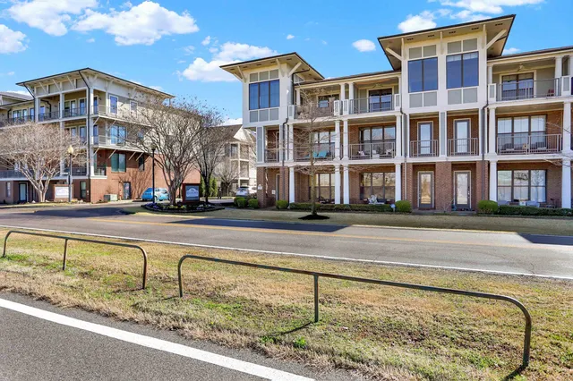 $485,000 | 358 Island Drive, Unit 105, Memphis, TN 38103