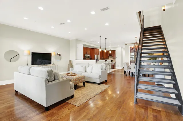 $485,000 | 358 Island Drive, Unit 105, Memphis, TN 38103