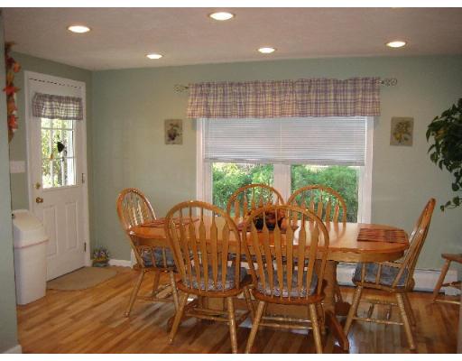 19 Derry Road Methuen, MA 01844 - Photo 3 of 7 Gallery Image 3