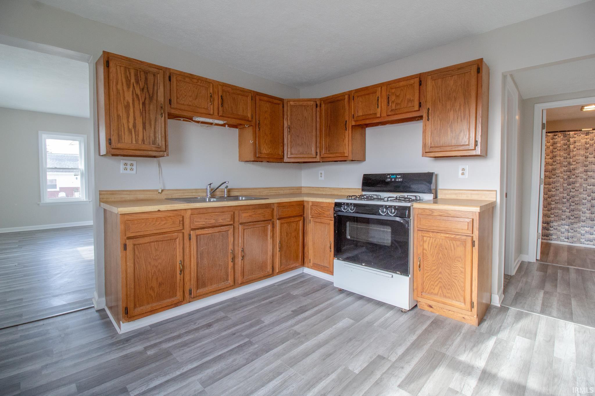 2512 South Walnut Street Yorktown, IN 47396 - Photo 9 of 23