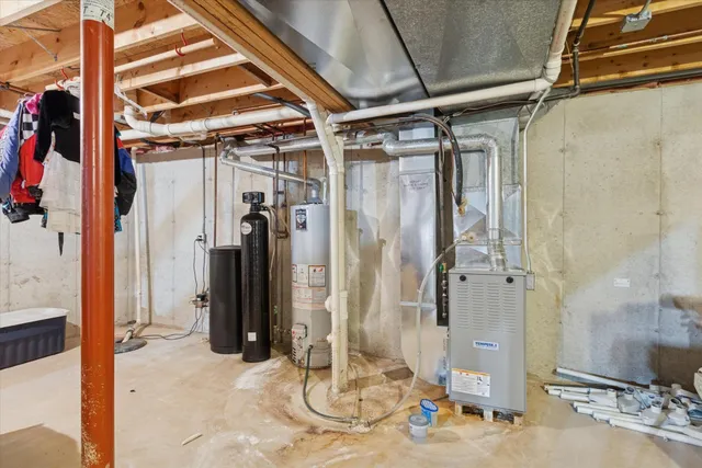 a view of a walk in closet