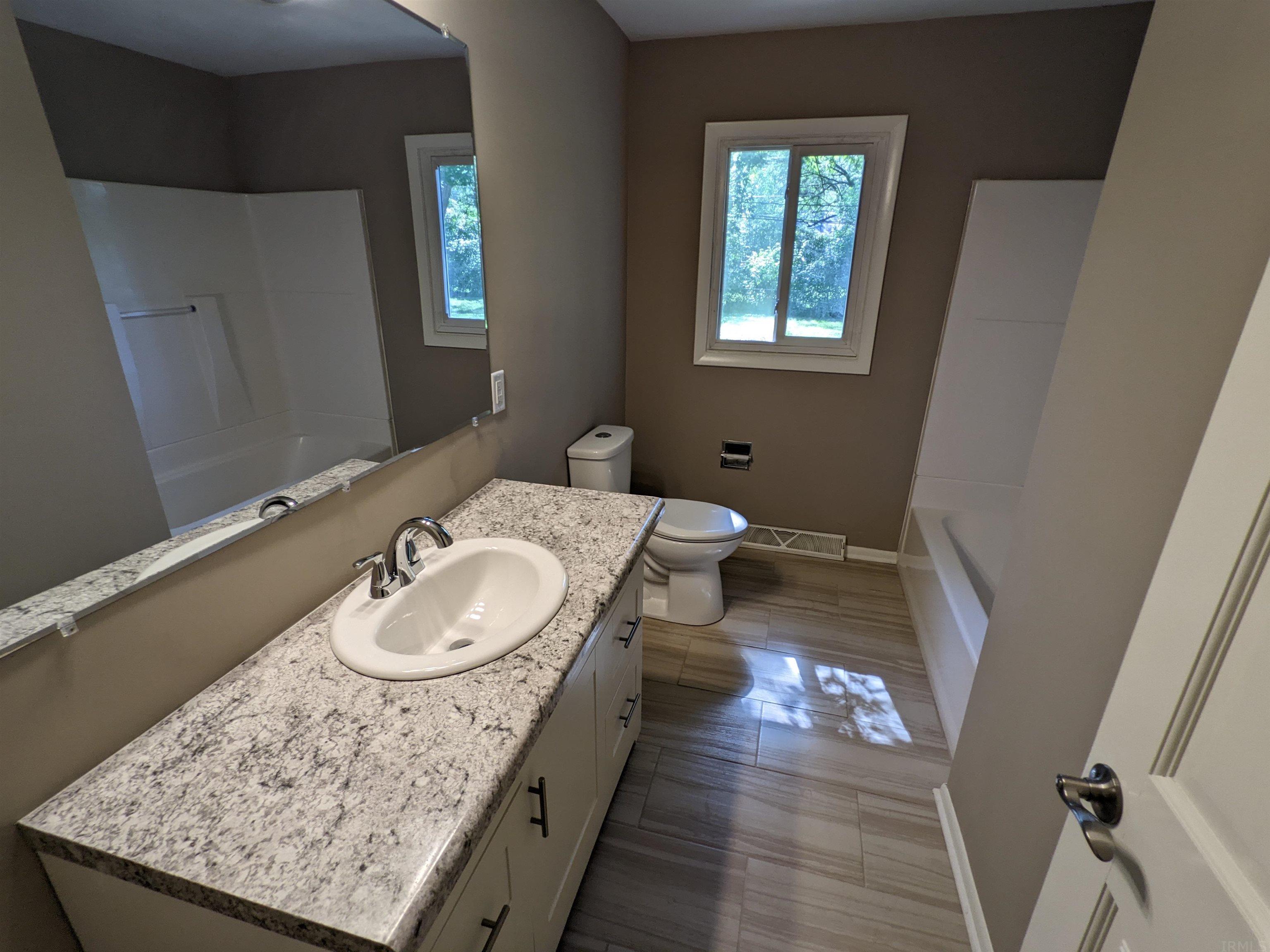 3865 Westlane Road Fort Wayne, IN 46815 - Photo 11 of 18 Gallery Image 11