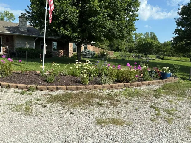 $585,000 | 22006 South State Route, Pleasant Hill, MO 64080