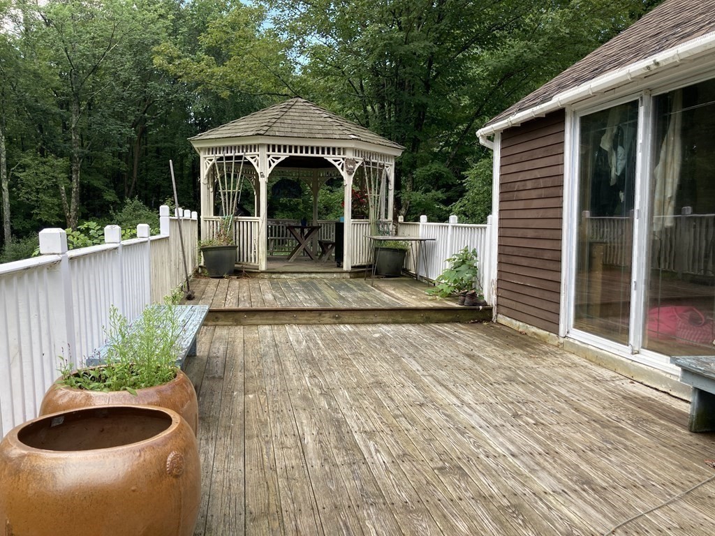 1561 Main Road Granville, MA 01034 - Photo 24 of 42