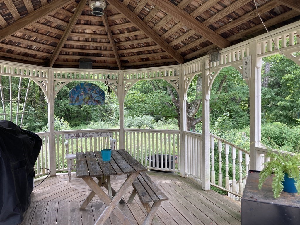 1561 Main Road Granville, MA 01034 - Photo 32 of 42