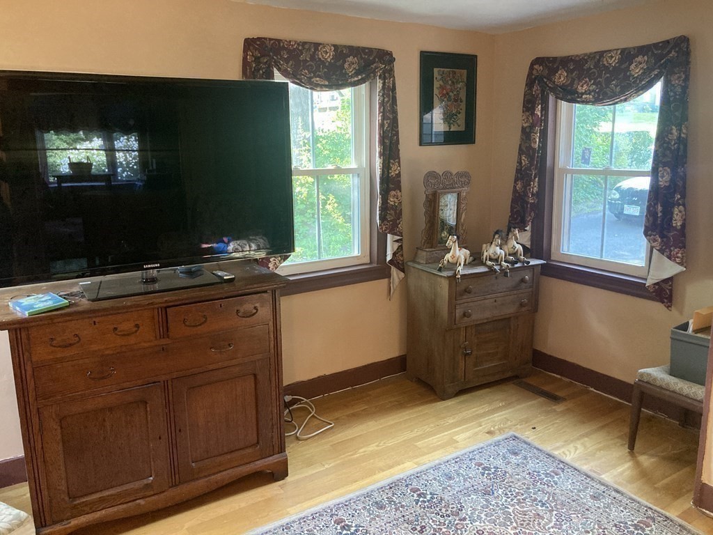 1561 Main Road Granville, MA 01034 - Photo 6 of 42