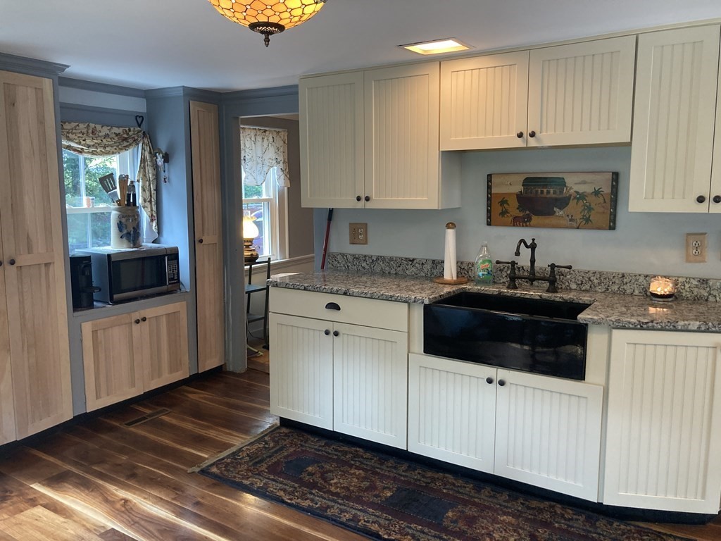 1561 Main Road Granville, MA 01034 - Photo 9 of 42