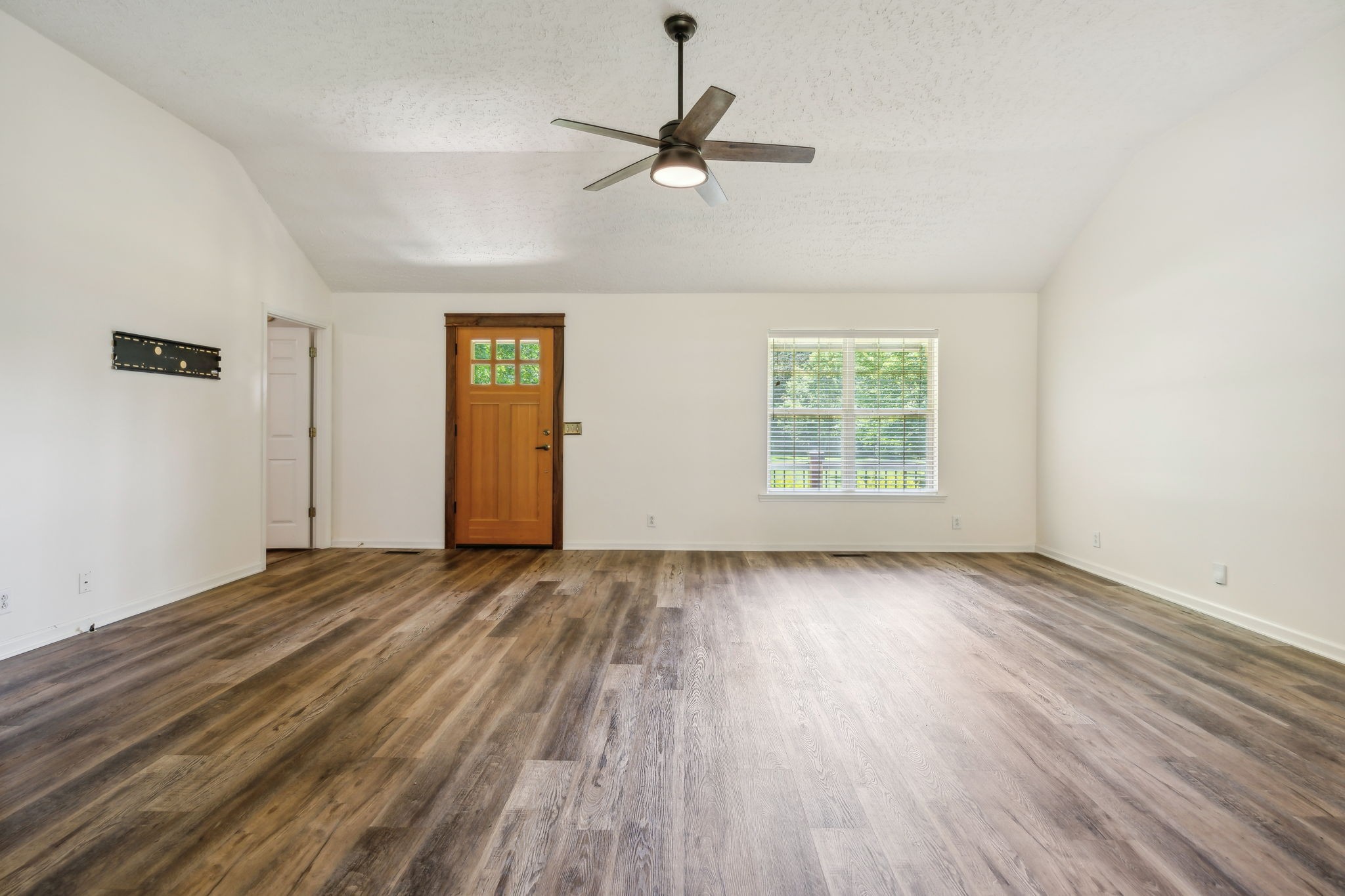 5449 Browns Mill Road Lascassas, TN 37085 - Photo 5 of 32 Gallery Image 5
