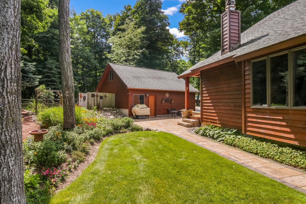 2989 Warren Road Beulah, MI 49617 - Photo 5 of 31 1904357-4.JPG
