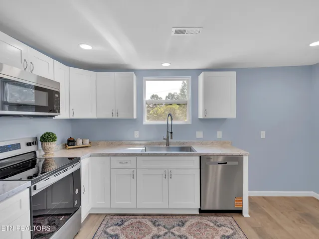 $300,000 | 7915 Corryton Luttrell Road, Corryton, TN 37721