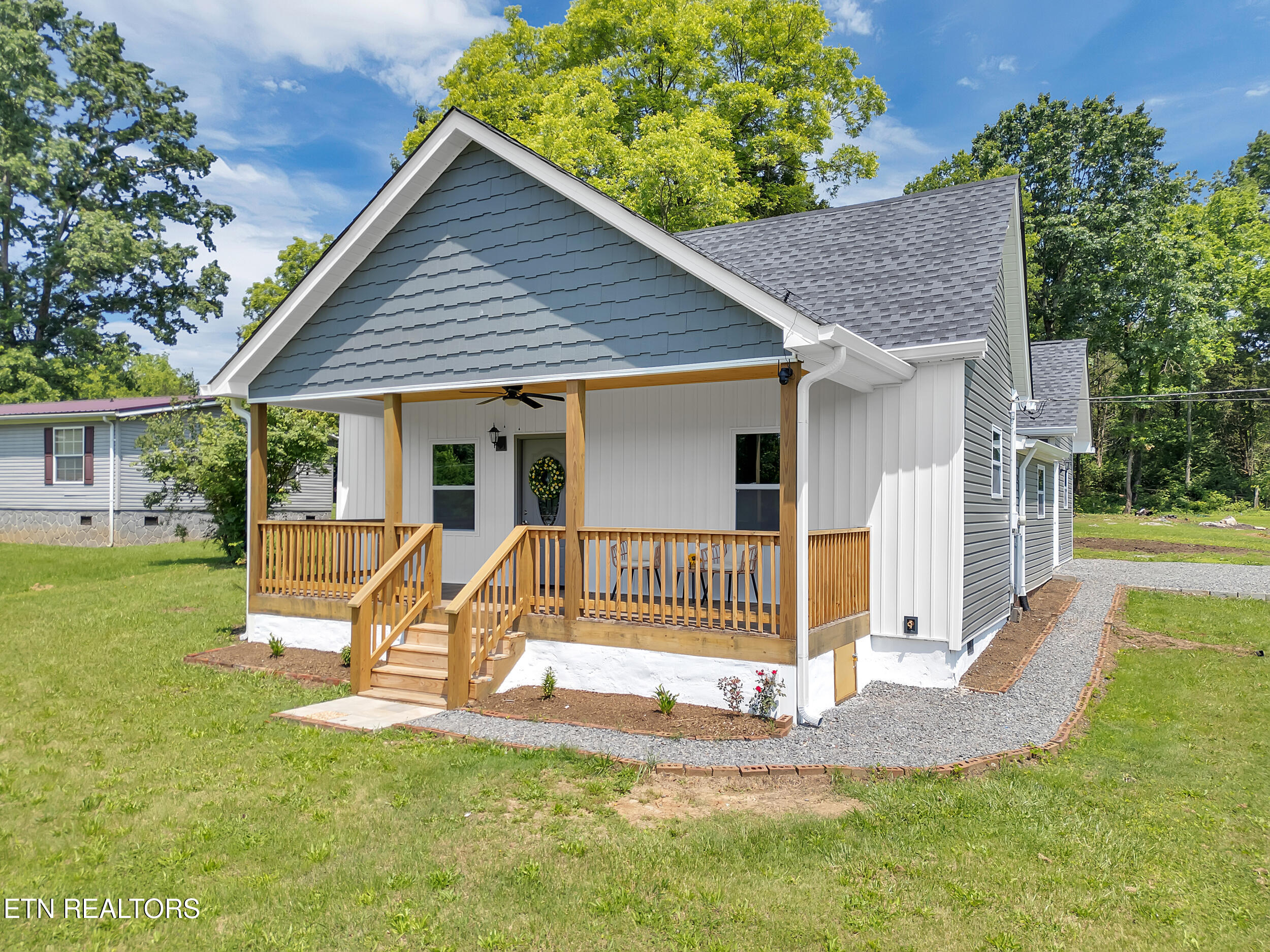 7915 Corryton Luttrell Road Corryton, TN 37721 - Photo 3 of 38 3_03