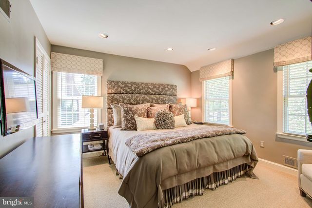 $1,525,000 | 5812 Rockmere Drive, Bethesda, MD 20816