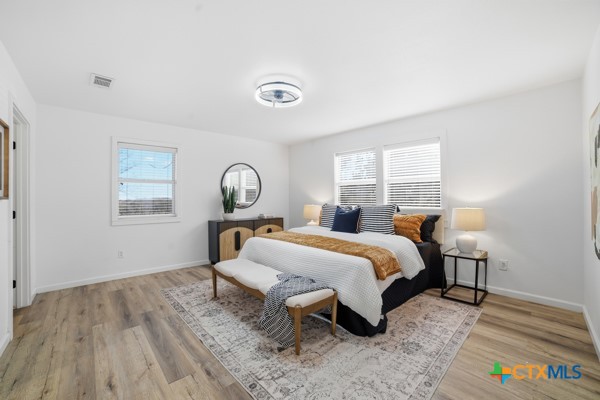 3267 Dairy Road Temple, TX 76501 - Photo 20 of 42 a bed room with a bed and a window