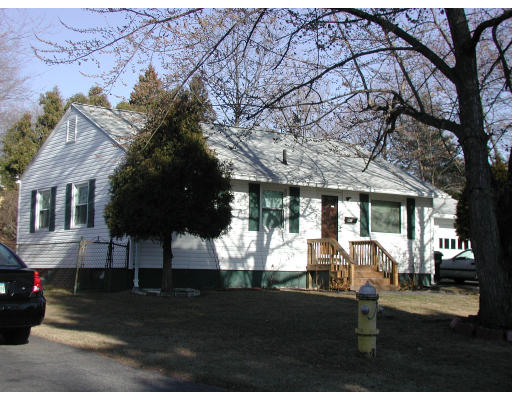 143 Lancashire Road Springfield, MA 01104 - Photo 1 of 1 Gallery Image 1