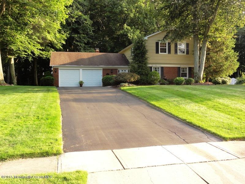 62 Applegate Road Freehold, NJ 07728 - Photo 1 of 10 DSC06624