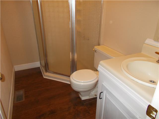 9 Zinker Road, Unit 9 Lawrenceburg, TN 38464 - Photo 4 of 17