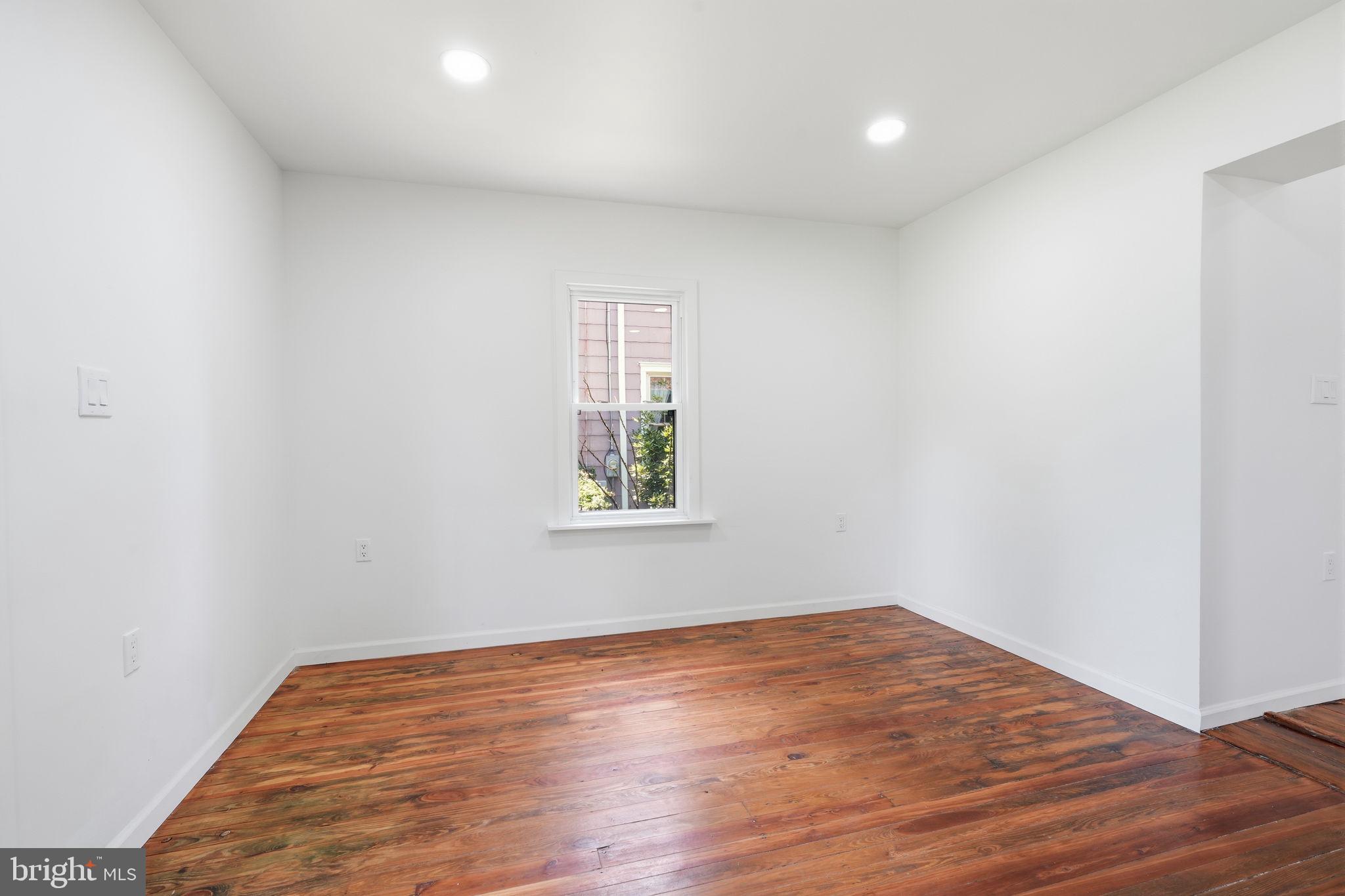 124 Cedar Road Riegelsville, PA 18077 - Photo 13 of 50 Bright and airy blank canvas space.