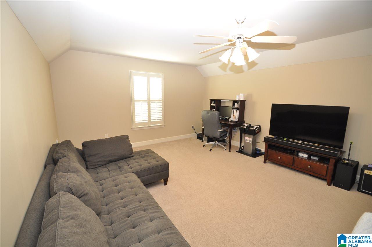 105 Parliament Road Alabaster, AL 35114 - Photo 13 of 16