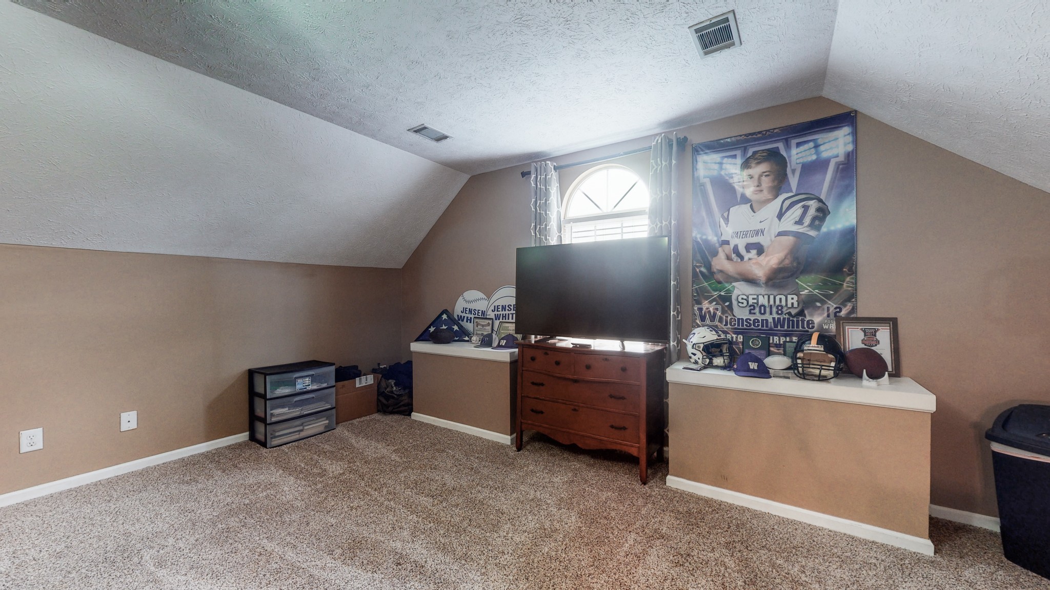 1503 Whitmore Street Lebanon, TN 37087 - Photo 25 of 32 a living room with furniture