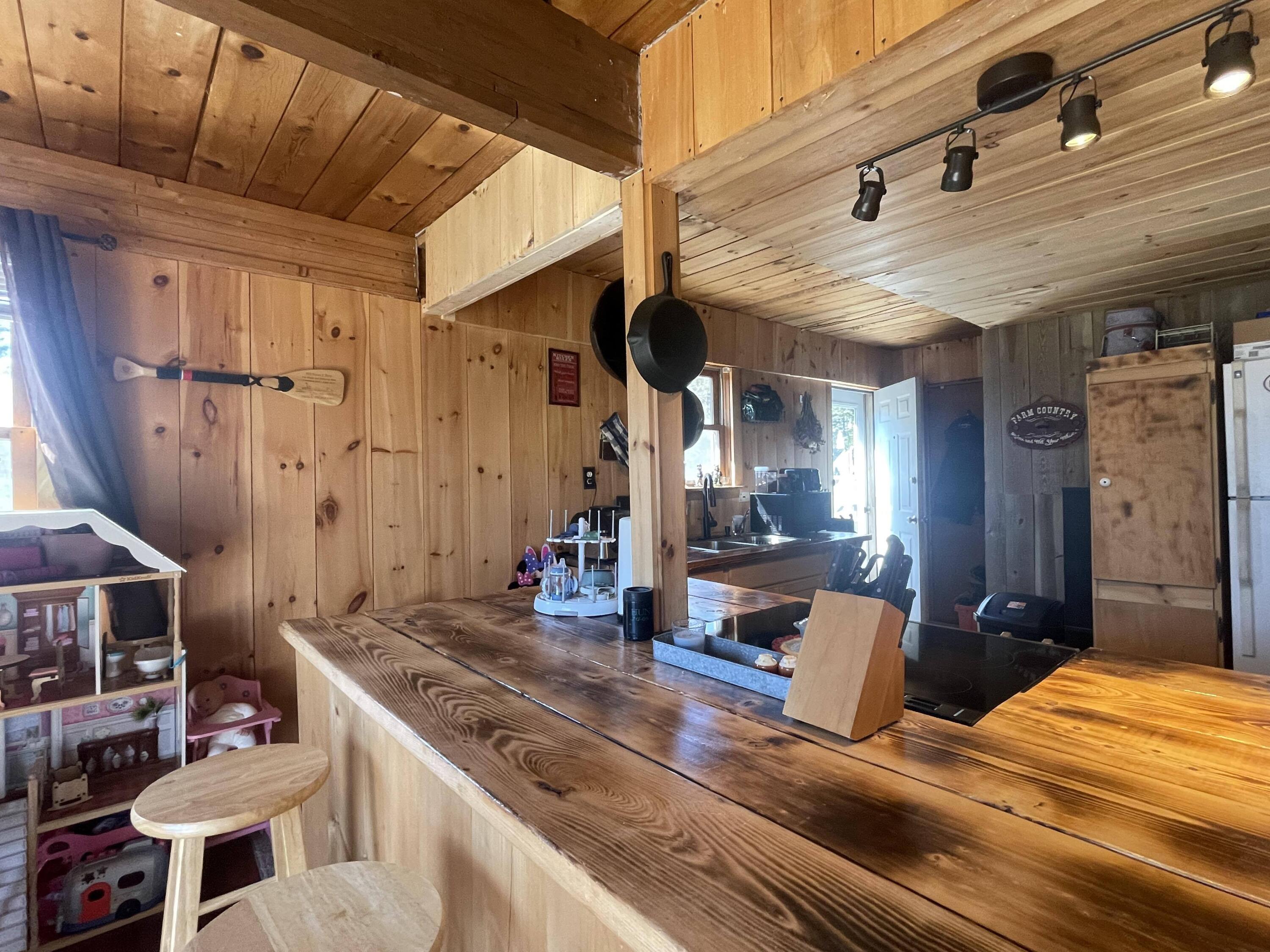 262 Bay Road Jonesboro, ME 04648 - Photo 9 of 43 55