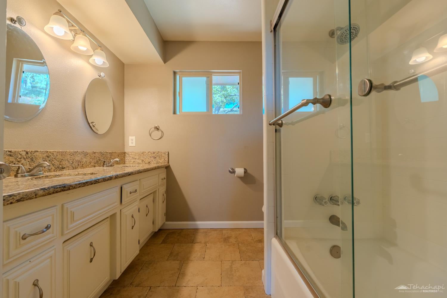 20381 Old Town Road Tehachapi, CA 93561 - Photo 26 of 55 Gallery Image 26