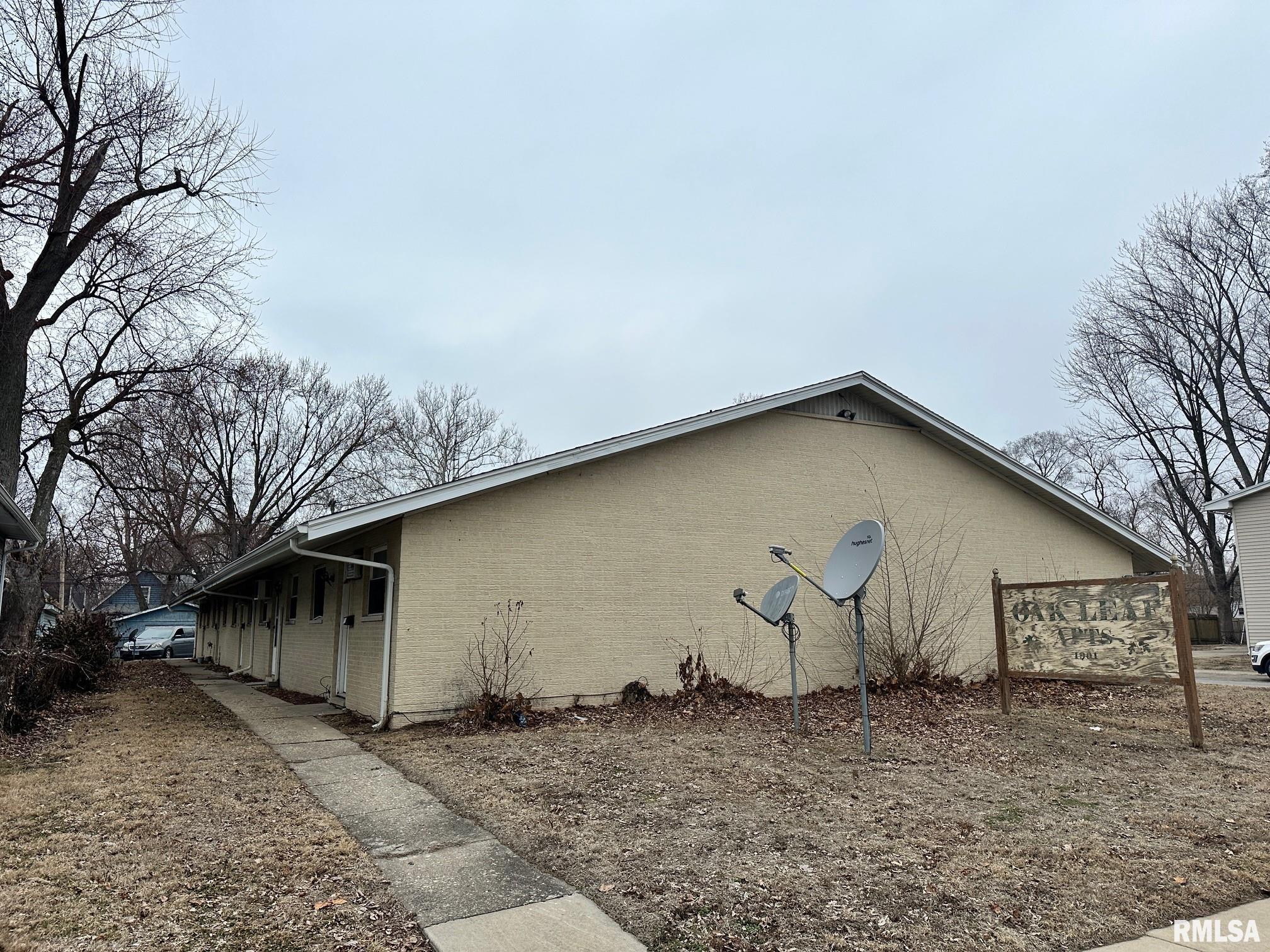 1901 South 1st Street, Unit W Springfield, IL 62704 - Photo 2 of 7