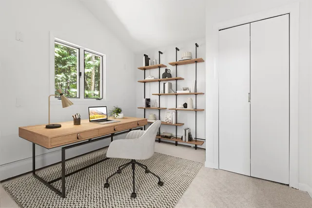 $569,900 | 110 Tamarack Road, Thornton, NH 03285