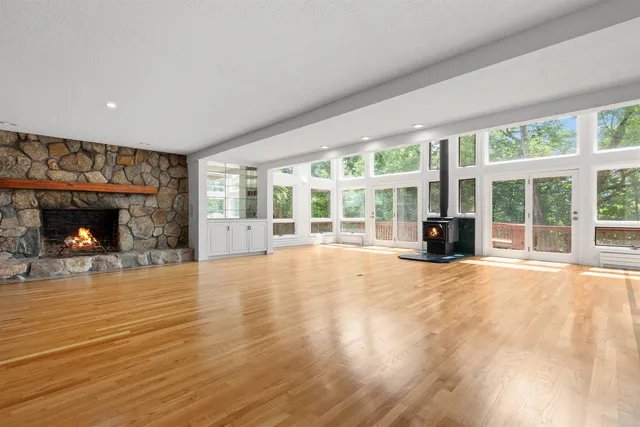 $569,900 | 110 Tamarack Road, Thornton, NH 03285