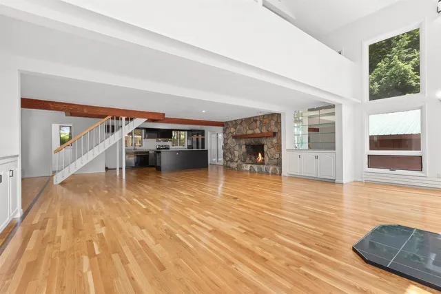 $569,900 | 110 Tamarack Road, Thornton, NH 03285