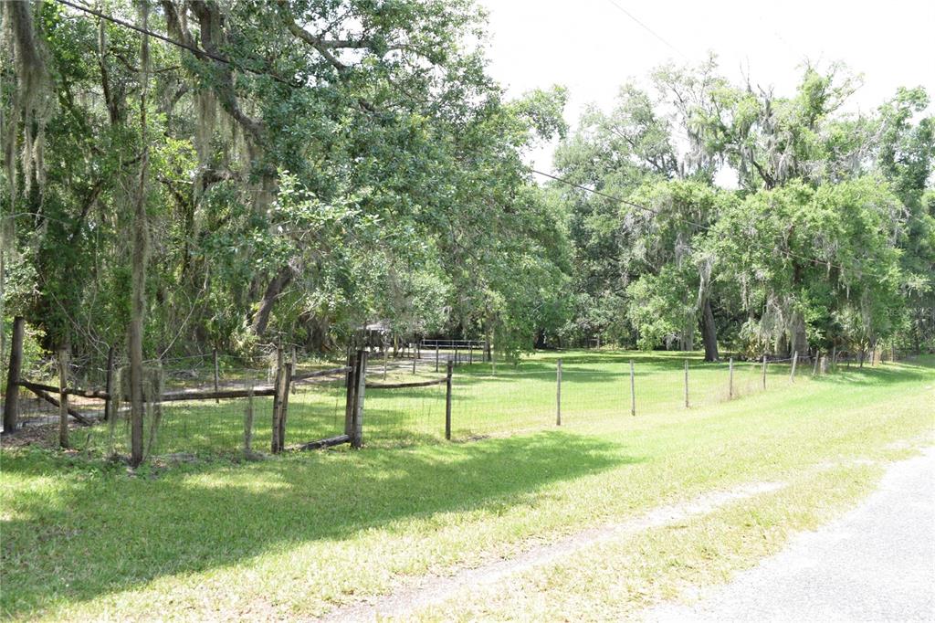 4310 Castlewood Road Seffner, FL 33584 - Photo 1 of 1