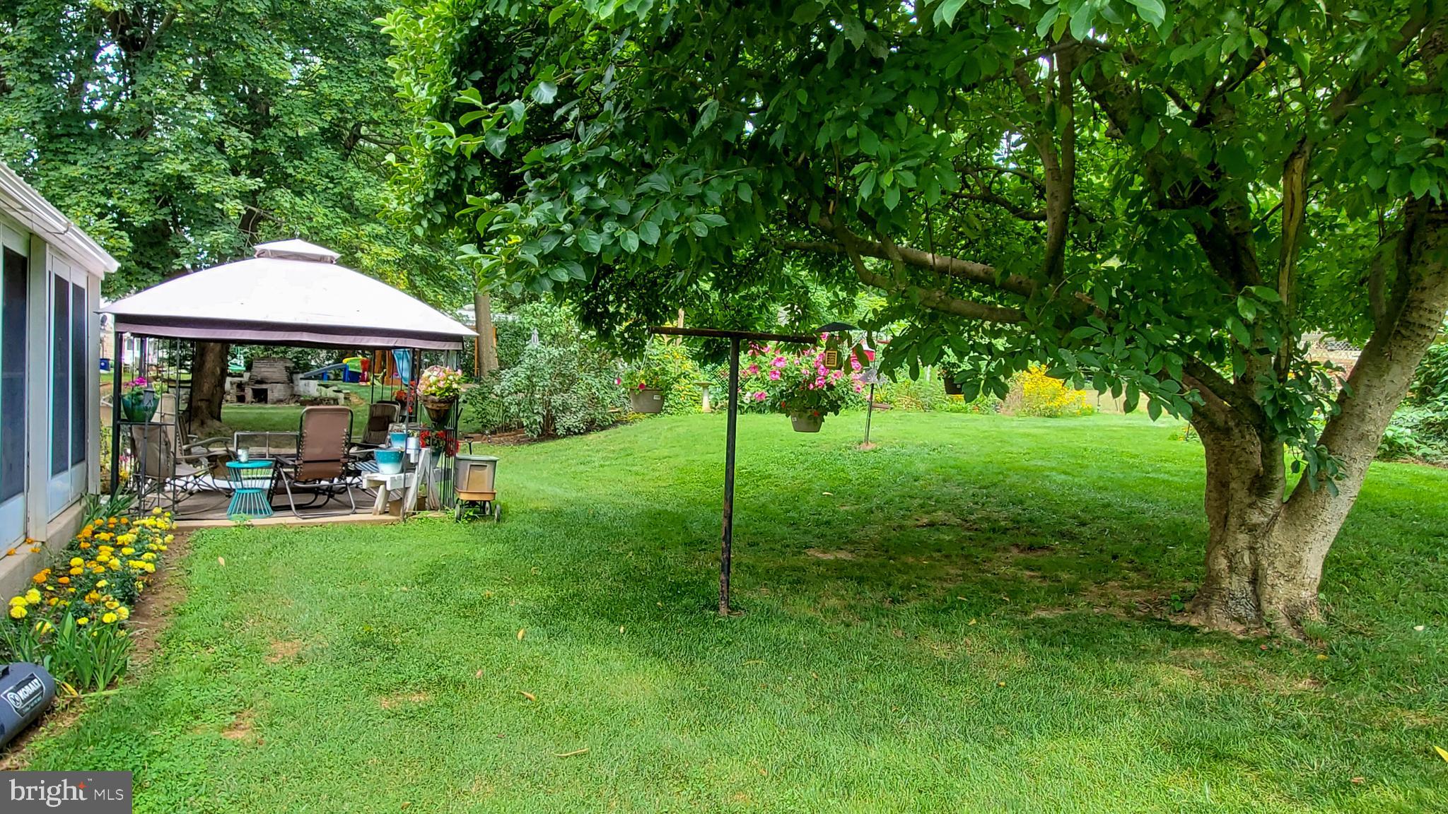 305 Roxbury Road Shippensburg, PA 17257 - Photo 23 of 32 Backyard