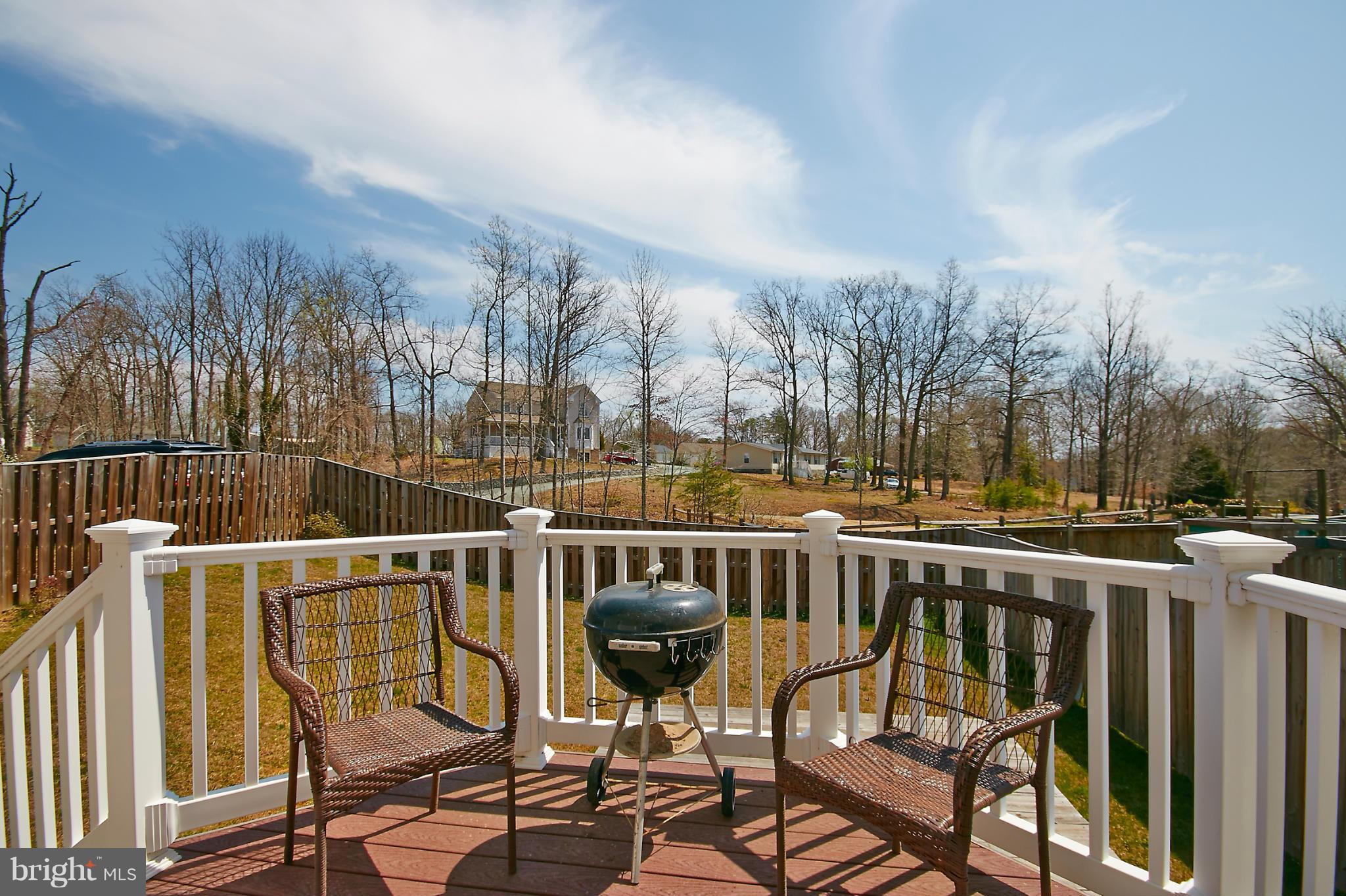 4 Yosemite Ridge Court Stafford, VA 22554 - Photo 23 of 26 a view of a chairs and table on the terrace