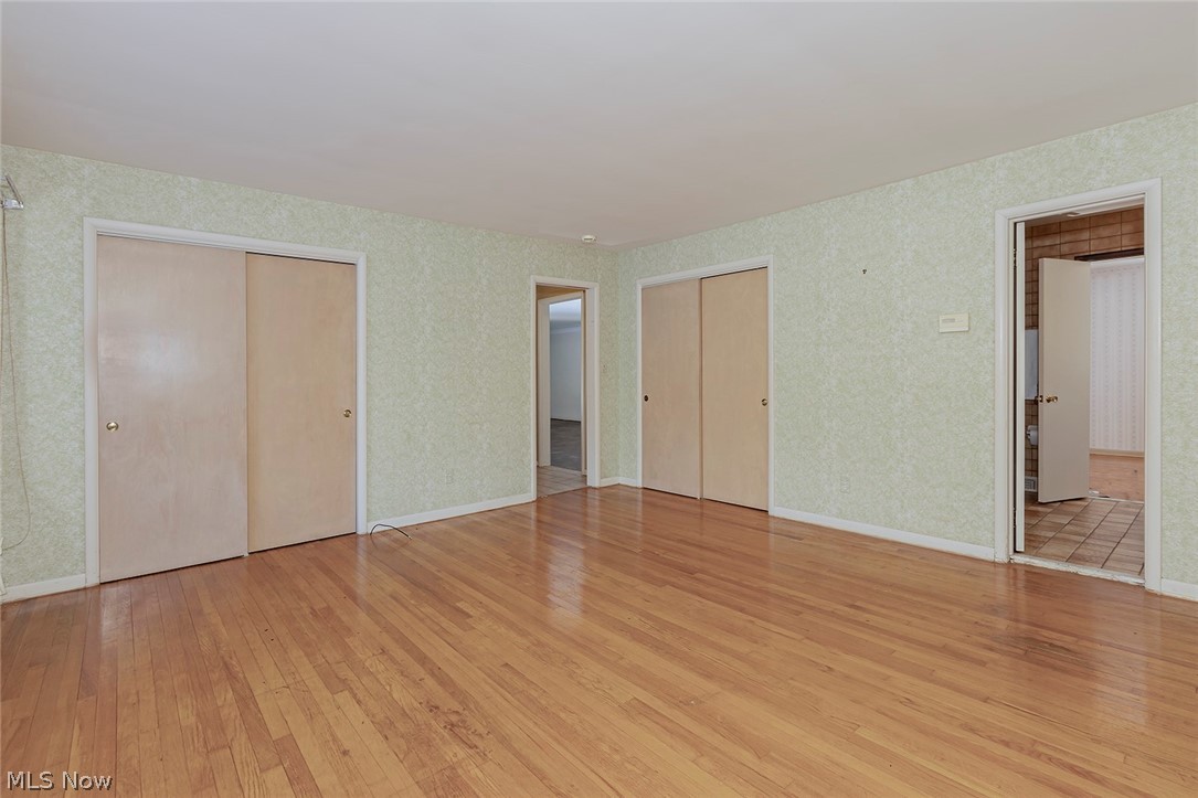 28430 Edgedale Road Pepper Pike, OH 44124 - Photo 20 of 35 Master bedroom on main level