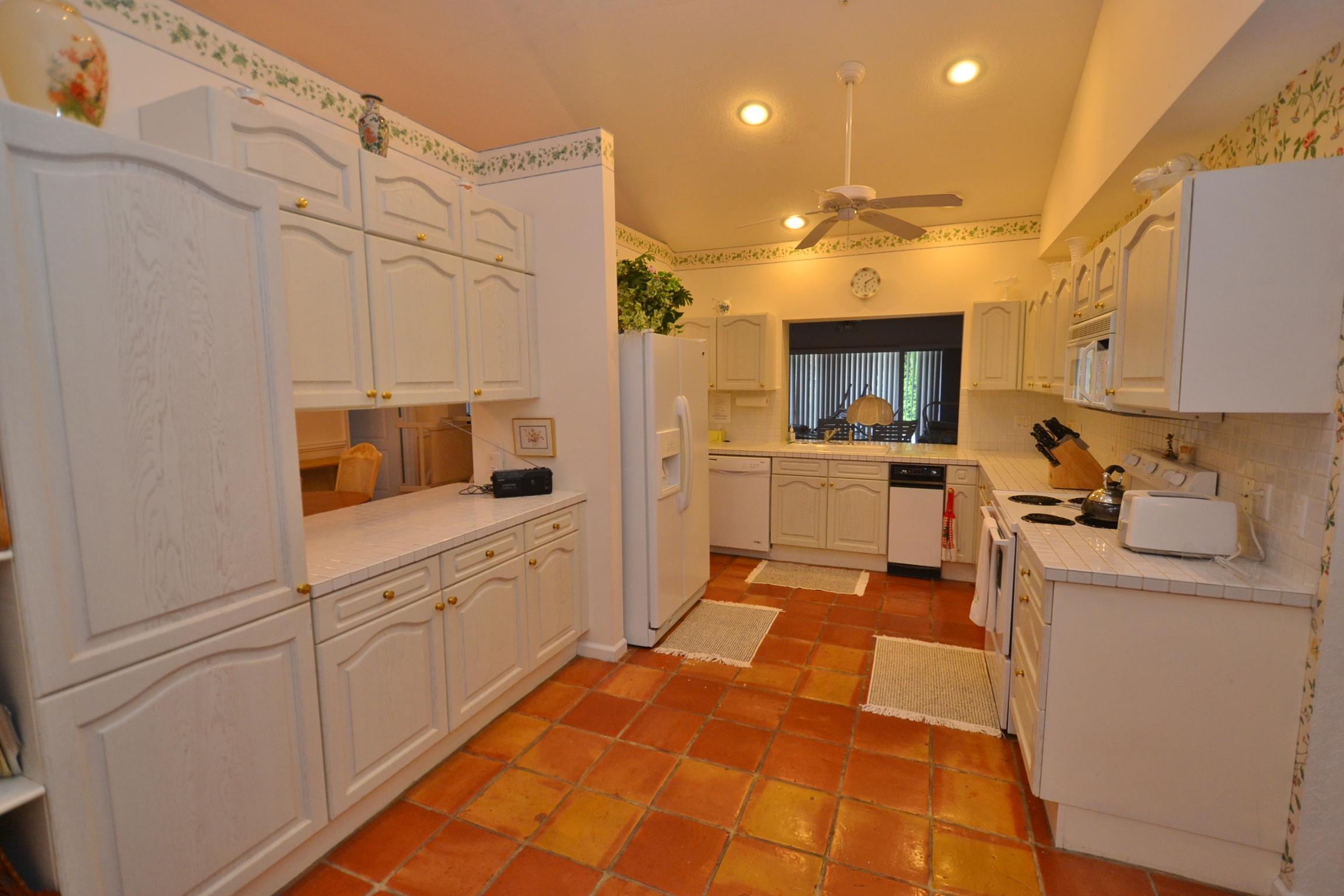 42 Bimini Cove Drive Ocean Ridge, FL 33435 - Photo 6 of 23 kitchen2