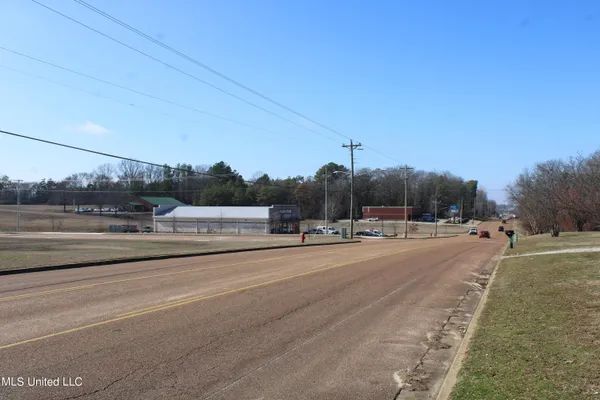 $1,450,000 | 8568 Goodman Road, Olive Branch, MS 38654