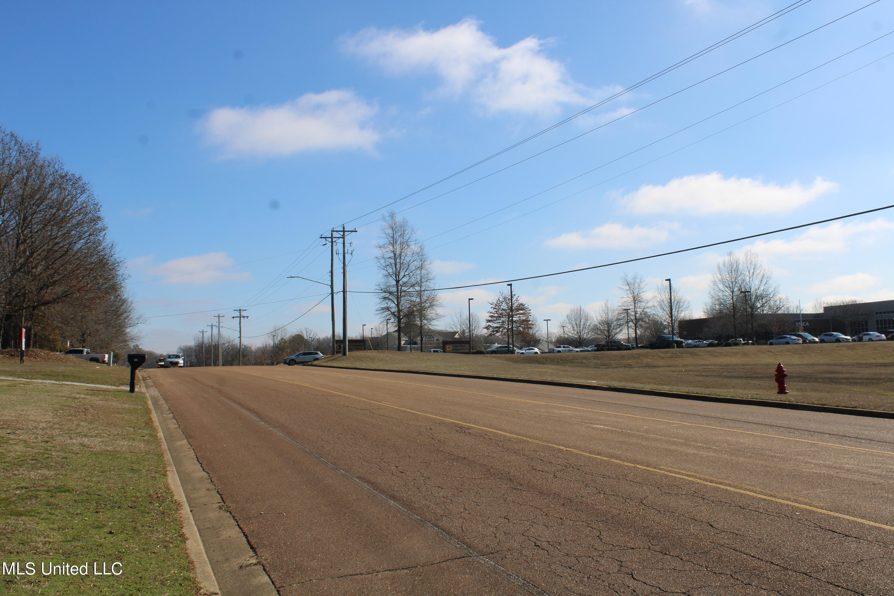 8568 Goodman Road Olive Branch, MS 38654 - Photo 5 of 11 IMG_3009