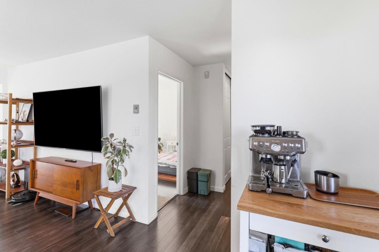 425 Anchor Road, Unit 209 San Mateo, CA 94404 - Photo 9 of 48