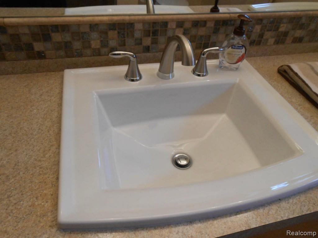 3286 Norton Lawn Street Rochester, MI 48307 - Photo 16 of 21